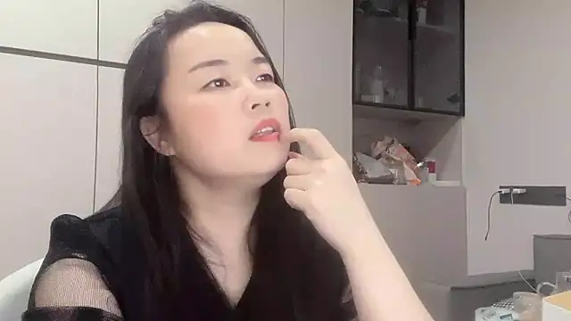Snapshot of zhiqiu- chatting on 19, 10, 2025 zhiqiu- online show from 19, 10, 2025