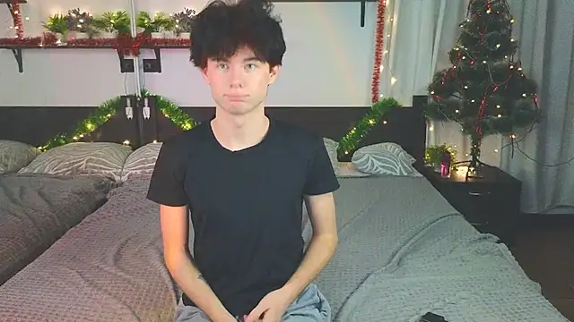 Cute Mike online show from 14, 12, 2025