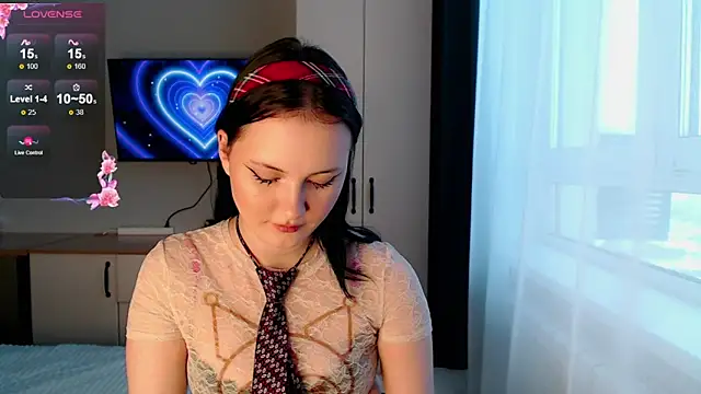 Snapshot of katlynaccerman chatting on 12, 11, 2025 katlynaccerman online show from 12, 11, 2025