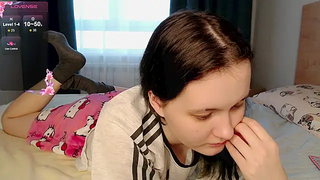 Snapshot of katlynaccerman chatting on 19, 11, 2025 katlynaccerman online show from 19, 11, 2025