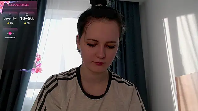 Snapshot of katlynaccerman chatting on 20, 11, 2025 katlynaccerman online show from 20, 11, 2025