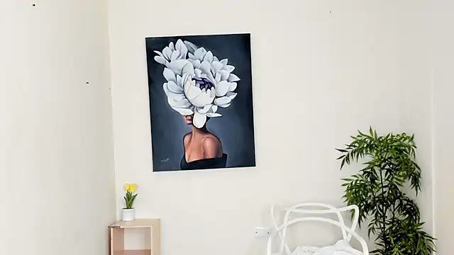 Snapshot of Gysel_flyn chatting on 11, 11, 2025 Gysel flyn online show from 11, 11, 2025