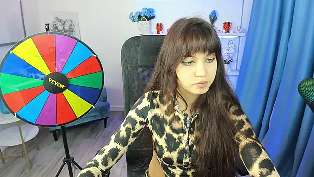 Snapshot of TiffanyYounge chatting on 1, 11, 2025 TiffanyYounge online show from 1, 11, 2025