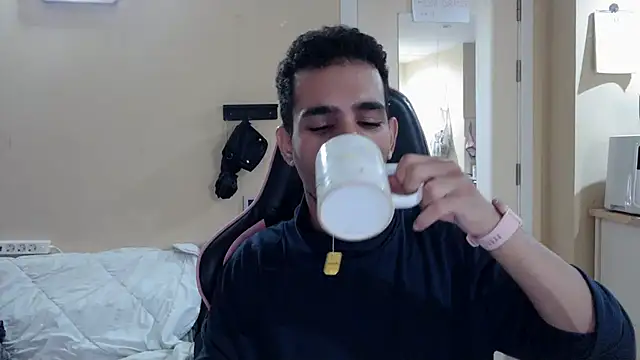 Snapshot of junokun22 chatting on 5, 11, 2025 junokun22 online show from 5, 11, 2025