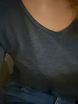 Snapshot of melisss2 chatting on 24, 11, 2025 melisss2 online show from 24, 11, 2025