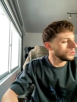 noah red online show from 2, 11, 2025