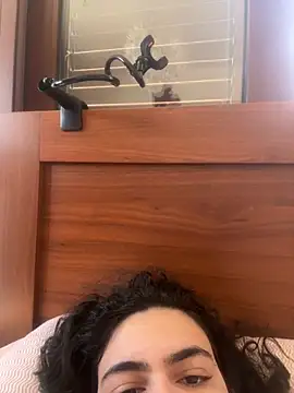 luciamaria01 online show from 2, 11, 2025