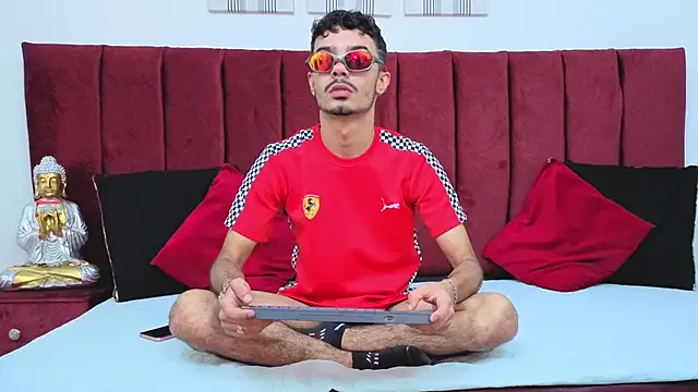 Snapshot of Timothe_Evans chatting on 11, 10, 2025 Timothe Evans online show from 11, 10, 2025