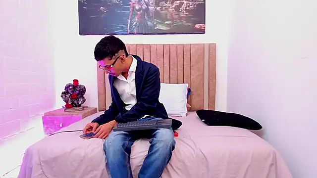 Snapshot of Timothe_Evans chatting on 20, 11, 2025 Timothe Evans online show from 20, 11, 2025