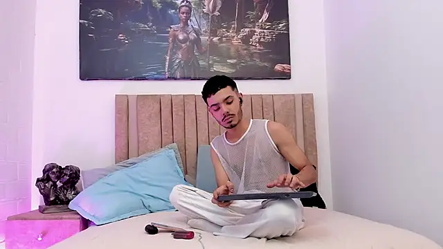 Snapshot of Timothe_Evans chatting on 2, 12, 2025 Timothe Evans online show from 2, 12, 2025