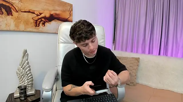 Leoo Miller online show from 5, 11, 2025