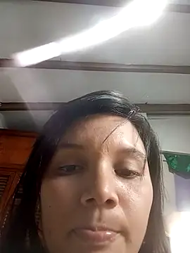 Emileya 27 online show from 5, 10, 2025
