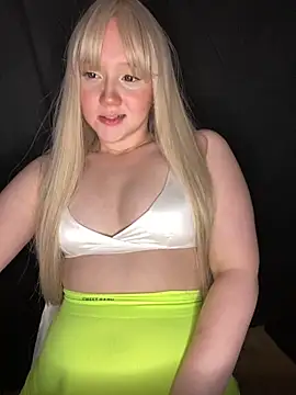 Snapshot of Darling_Bri_ chatting on 24, 10, 2025 Darling Bri online show from 24, 10, 2025