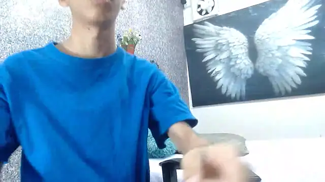 sexyboys cutex18 online show from 17, 11, 2025