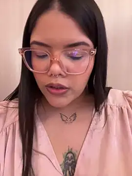 GabrielleMarsh1 online show from 3, 2, 2026