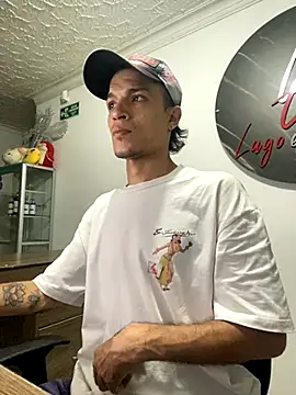 santyrestrepo online show from 1, 11, 2025