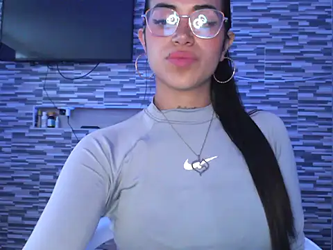 Carla Bennett   online show from 25, 10, 2025