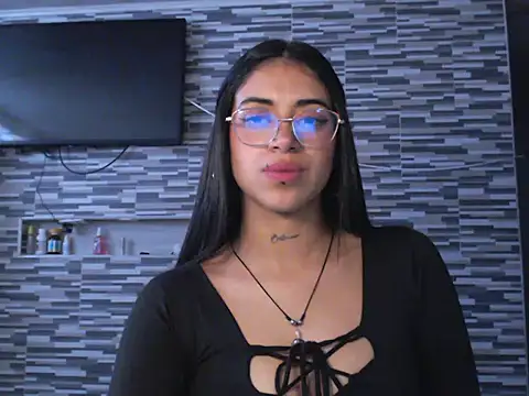 Carla Bennett   online show from 7, 11, 2025