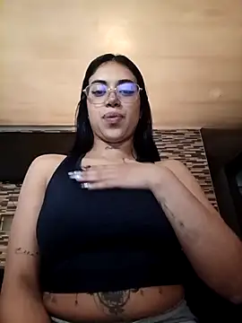 Carla Bennett   online show from 21, 11, 2025