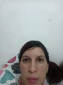 Snapshot of Mariana08andDiego chatting on 26, 11, 2025 Mariana08andDiego online show from 26, 11, 2025