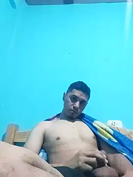 Snapshot of luisyandrea chatting on 7, 11, 2025 luisyandrea online show from 7, 11, 2025