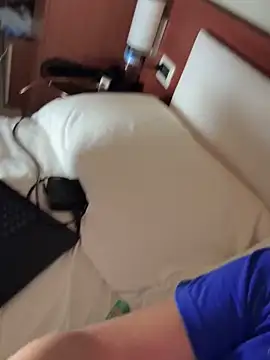 Snapshot of Blessed0852 chatting on 9, 10, 2025 Blessed0852 online show from 9, 10, 2025