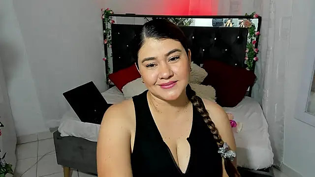 Sarah bigass Co online show from 30, 10, 2025