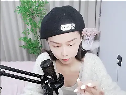 mili0923 online show from 22, 10, 2025