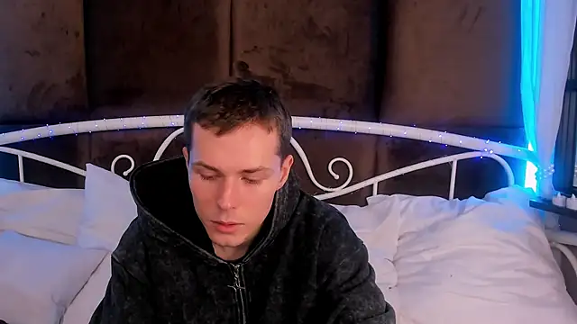 Snapshot of Hector_Spector chatting on 20, 11, 2025 Hector Spector online show from 20, 11, 2025