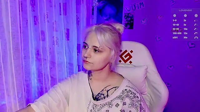 Snapshot of bixxxiz chatting on 10, 3, 2026 bixxxiz online show from 10, 3, 2026