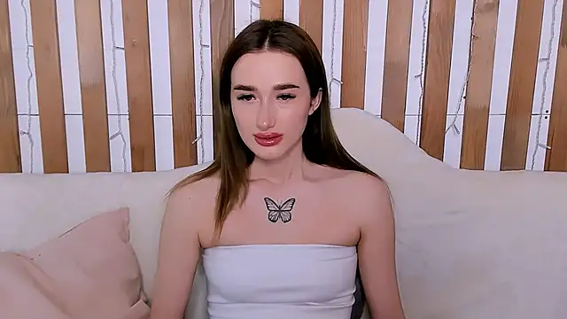 Snapshot of Olivia_Grantt chatting on 15, 10, 2025 Olivia Grantt online show from 15, 10, 2025