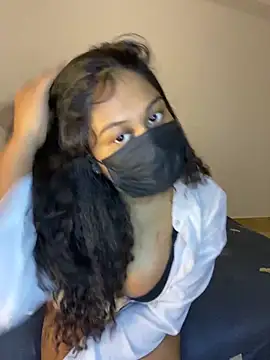 Monica  Bellucci   online show from 21, 12, 2025