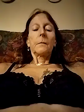 Snapshot of Spicylady1234 chatting on 27, 11, 2025 Spicylady1234 online show from 27, 11, 2025