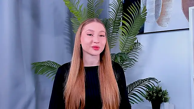 EliseHopper online show from 8, 10, 2025