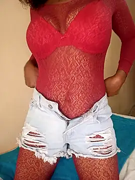 Snapshot of NiaAmour chatting on 17, 11, 2025 NiaAmour online show from 17, 11, 2025