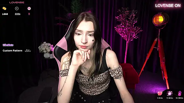 Snapshot of Trix_Void chatting on 5, 2, 2026 Trix Void online show from 5, 2, 2026