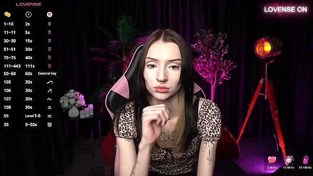 Snapshot of Trix_Void chatting on 12, 2, 2026 Trix Void online show from 12, 2, 2026