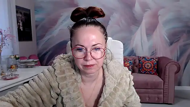 Arisa5000 online show from 9, 10, 2025