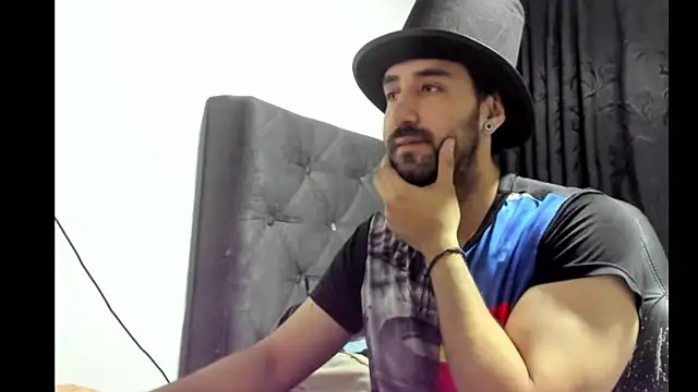 coolfriki online show from 1, 11, 2025