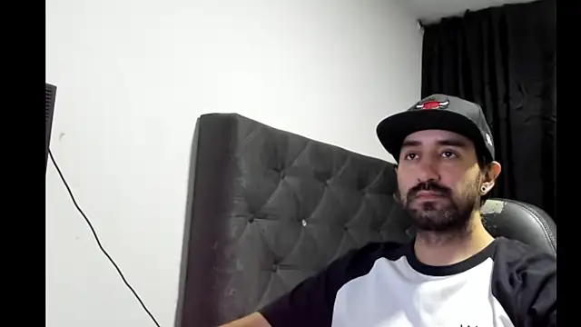 coolfriki online show from 8, 11, 2025