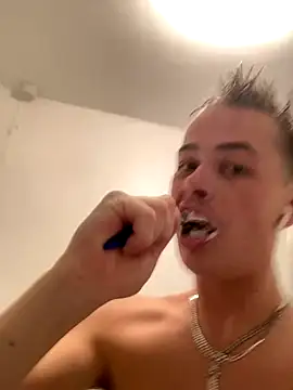 Bigflex1738 online show from 4, 11, 2025