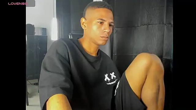 Latin Boy420 online show from 22, 10, 2025