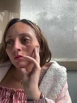 Snapshot of Mia_dca chatting on 5, 11, 2025 Mia dca online show from 5, 11, 2025