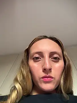 Snapshot of Mia_dca chatting on 20, 11, 2025 Mia dca online show from 20, 11, 2025