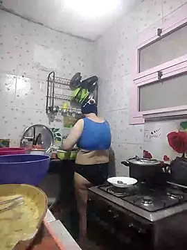 Snapshot of TermedScherzo chatting on 17, 11, 2025 TermedScherzo online show from 17, 11, 2025