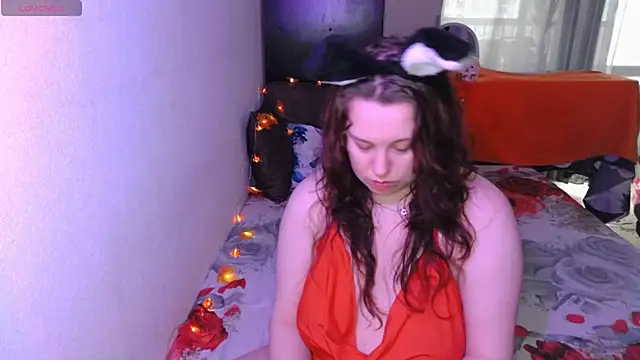 OnikaOrtizZ online show from 28, 10, 2025