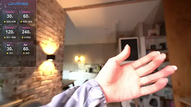 Snapshot of _favdream chatting on 18, 10, 2025 favdream online show from 18, 10, 2025