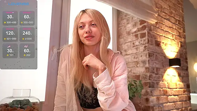 Snapshot of _favdream chatting on 19, 11, 2025 favdream online show from 19, 11, 2025