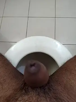 Snapshot of fueyyvvirub chatting on 15, 10, 2025 fueyyvvirub online show from 15, 10, 2025