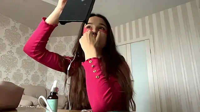 ZaidaKellner online show from 15, 10, 2025